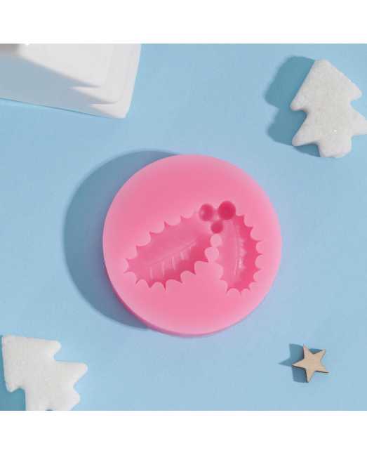 Силиконовый молд «Листья с ягодами», 5,3×5,3×1 см, цвет микс - товары для кондитеров. Силиконовый молд «Листья с ягодами», 5,3×5,3×1 см, цвет микс - товары для кондитеров.